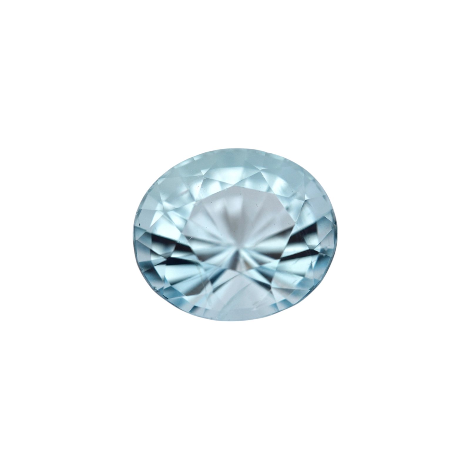 Aquamarine - Oval - 10.8 x 9.25 mm - 3.99 ct