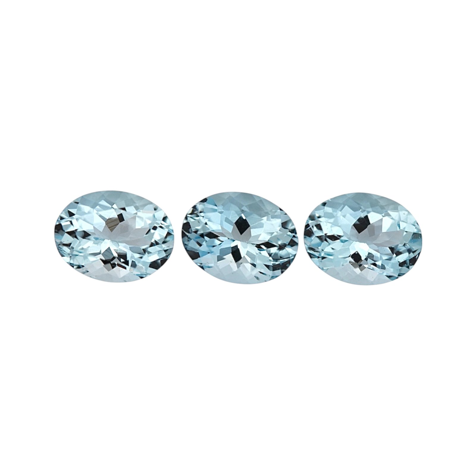 Aquamarine - Oval - 9 x 7 mm (Mid Blue)